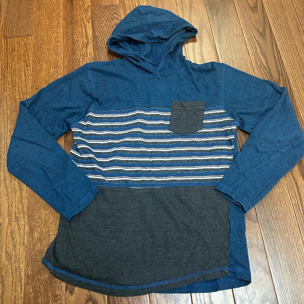 *CLEARANCE* Distortion Lightweight Blue and Gray Hooded Tee - size L